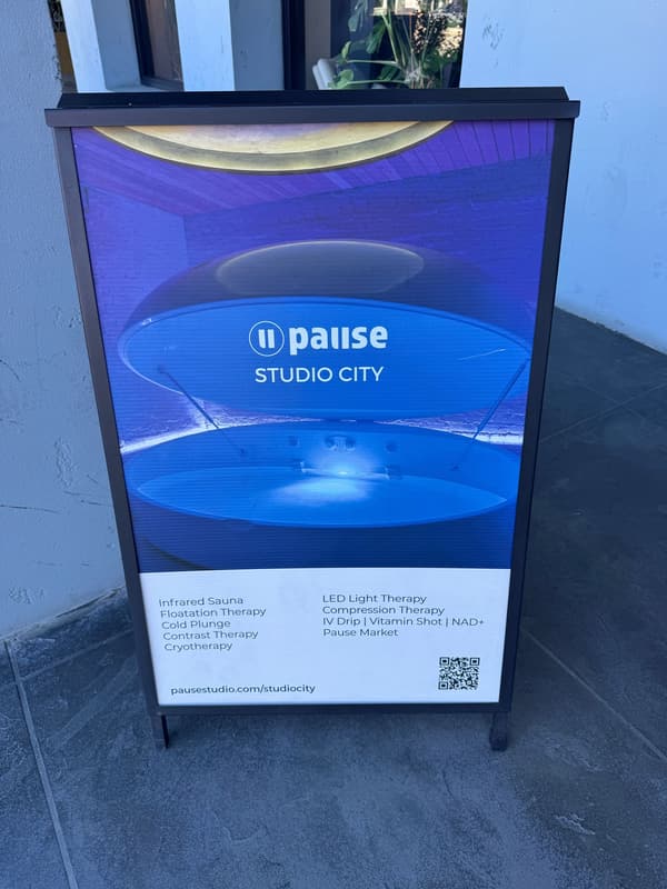 Pause Studio City sidewalk sign on Ventura Blvd