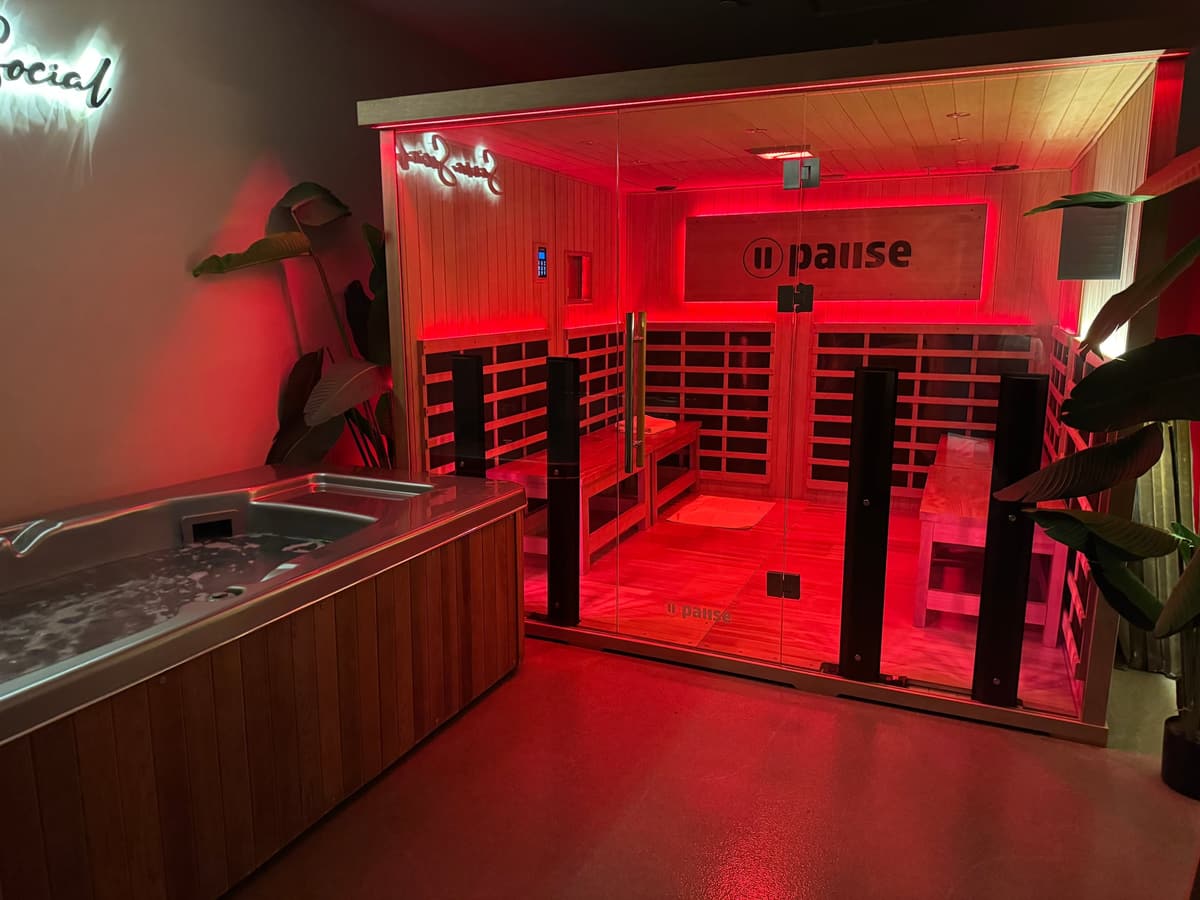 Pause Studio City private suite with cold plunge and red-lit Pause infrared sauna